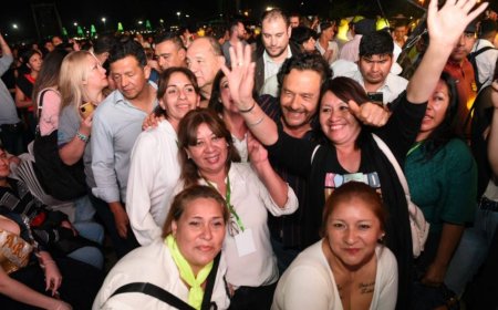 El gobernador Sáenz junto al pueblo de Tartagal festejó el centenario de la ciudad