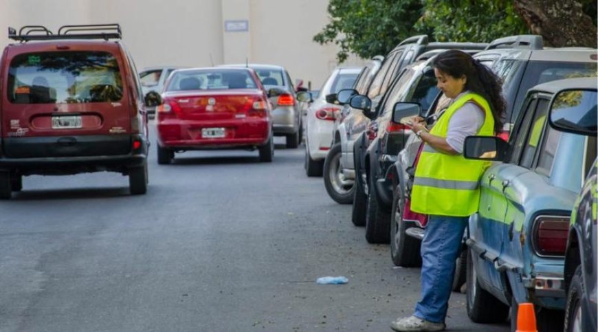 El precio del estacionamiento medido en la ciudad se congela hasta septiembre