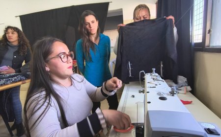 La Municipalidad de Salta entregó máquinas industriales de costura a los CICs de la ciudad