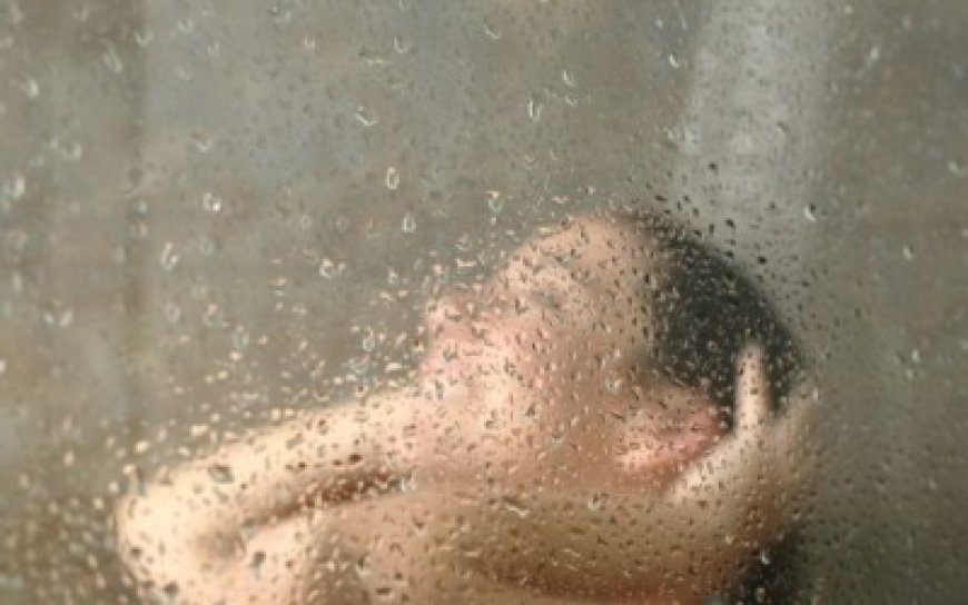 Adolescente salteña filmada mientras se bañaba por su vecino de 43 años