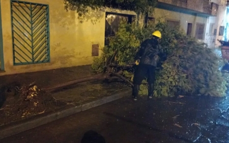 La Municipalidad asistió a vecinos afectados por la tormenta
