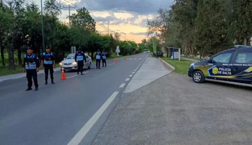 Con mayor presencia policial en zonas estratégicas se desarrolla el Operativo Verano Seguro