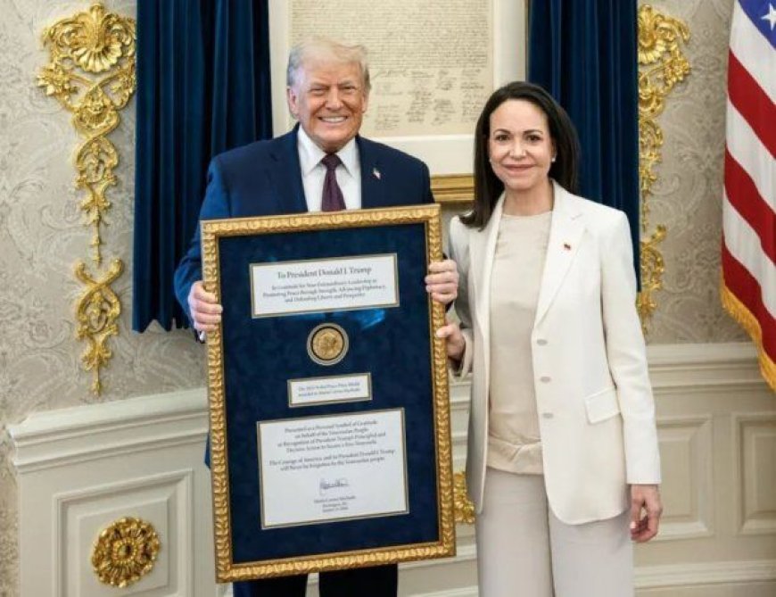 Donald Trump confirmó que recibió el Nobel de la Paz de María Corina Machado