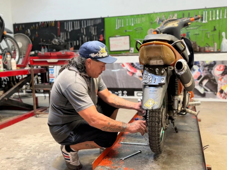 La Escuela Municipal de Mecánica abre inscripciones con formación en autos y motos