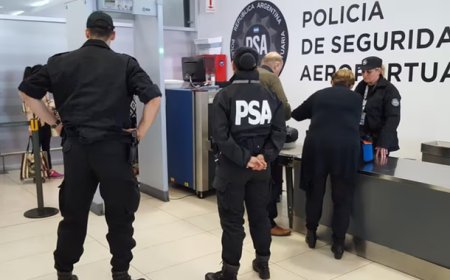 Un pasajero intentó subir a un avión con un arma cargada dentro de su mochila
