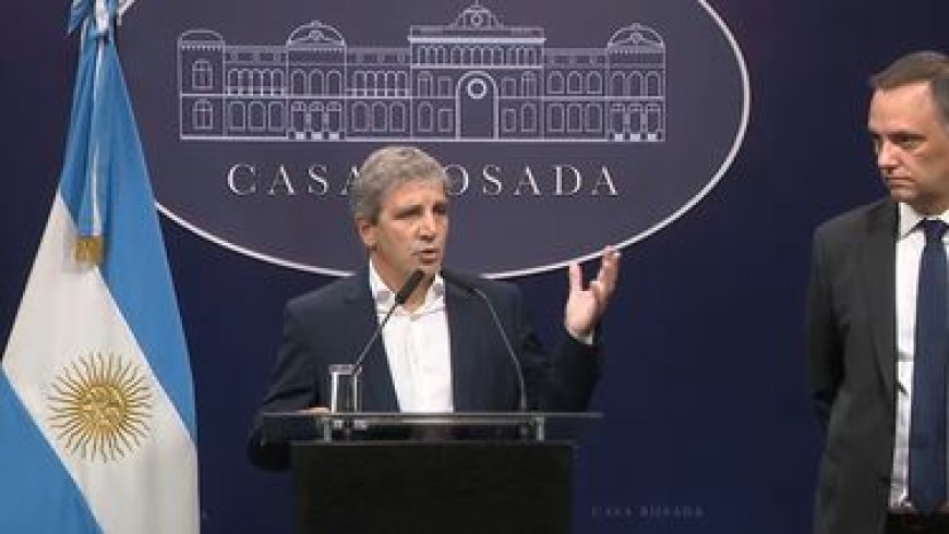 Manuel Adorni y Luis Caputo le pasaron la motosierra a 211 programas gubernamentales por un total de $2,3 billones