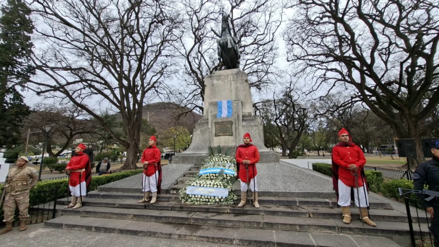 Salta recordó el 176° aniversario del Paso a la inmortalidad del Gral. San Martín