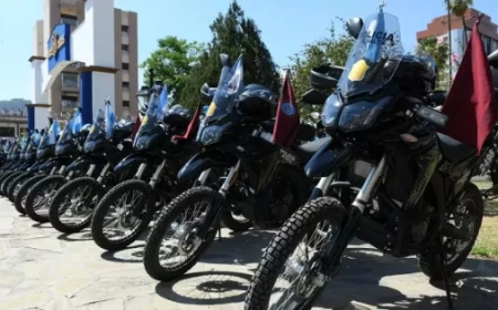 Sáenz entrega más de 150 móviles policiales e incorporan 300 nuevos agentes