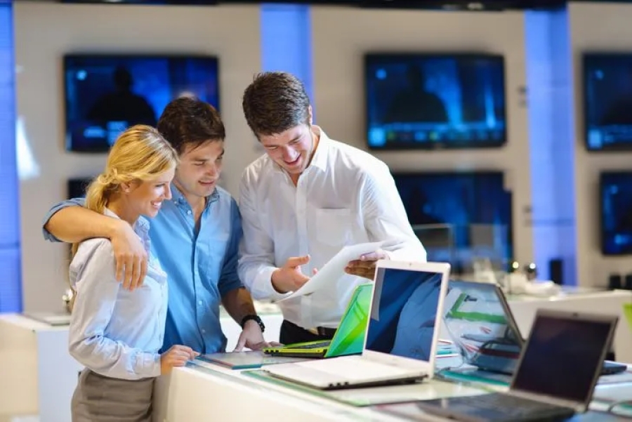 Nuevas búsquedas laborales: se requieren vendedores para una empresa local
